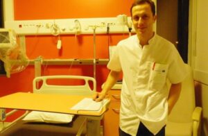 Le Dr Christophe Robin, l'un des praticiens à la clinique Convert